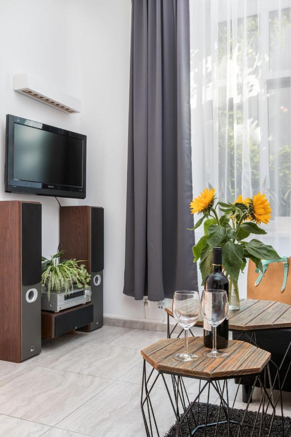 Cracow Best Location Apartment With Garden By Cozyplace Cracóvia Exterior foto